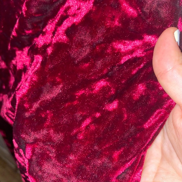 Red velvet maxi dress - Picture 3 of 7